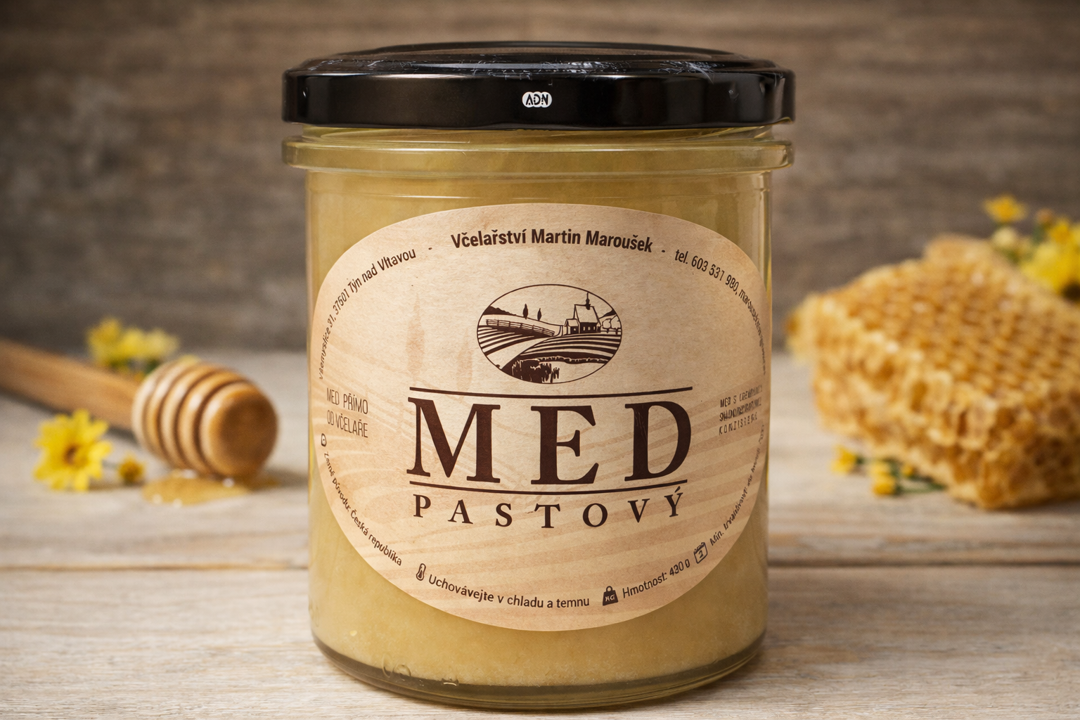 Martin Maroušek a vlastní včelařství